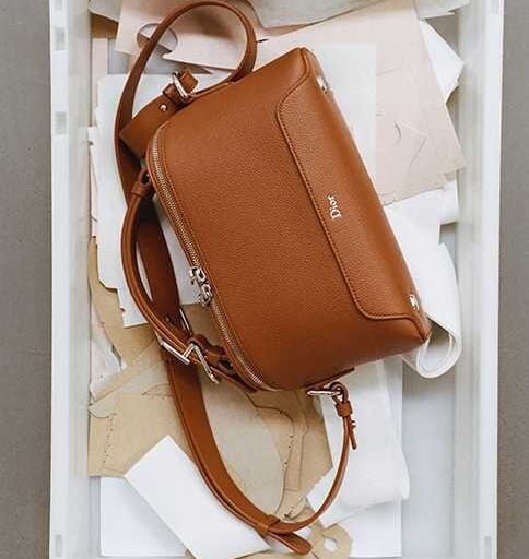 Dior新作バッグ♡建築美が映える「ディオールアーチー」登場