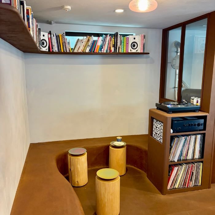 私立珈琲小学校の内装1