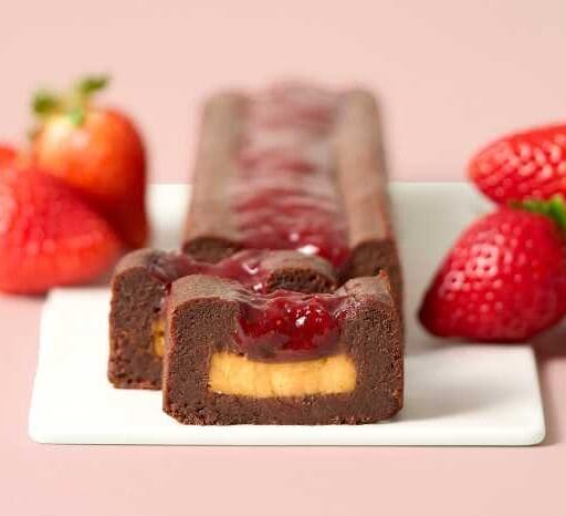 Minimalから母の日に贈る特別スイーツ♡希少苺“女峰”のガトーショコラ