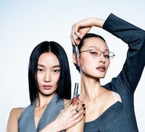 Laka パーフェクトツインリップ新作♡2wayで楽しむ全10色登場