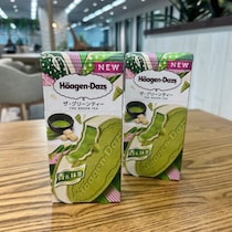 ハーゲンダッツの定番商品”グリーンティー”がクリスピーサンドになって新登場♪