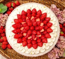 キル フェ ボン母の日限定♡華やかイチゴタルトで感謝を伝える