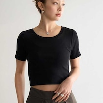 BAMBI WATER新作カップ付きTシャツで叶える♪旬の美シルエット