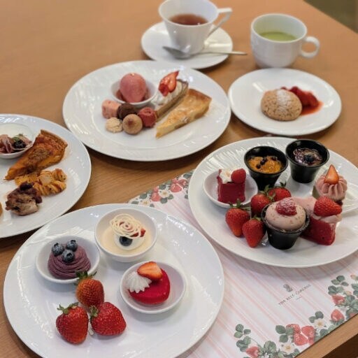 ストロベリーやベリーの魅力がいっぱい♡ザ・リッツ・カールトン大阪のアフターンブッフェ第三弾