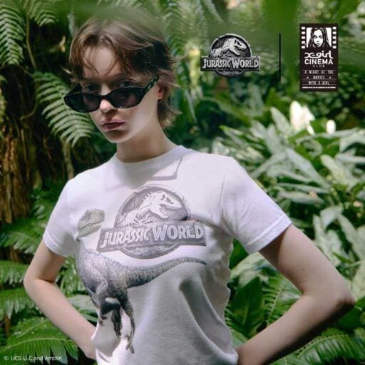 X-girl×ジュラシック・ワールドの限定Tシャツが登場！恐竜デザインが映える注目コラボ