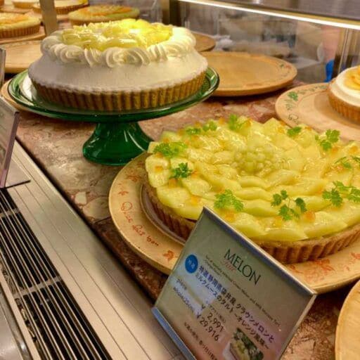 【キル フェ ボン】20年以上愛される袋井クラウンメロンタルト食べ比べ