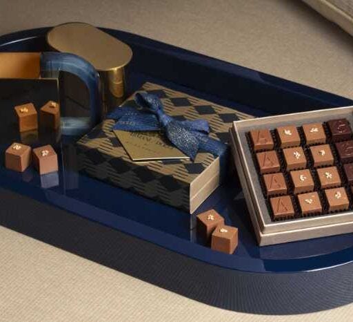 アルマーニ / ドルチの夏限定コレクション登場！上質なプラリネを堪能