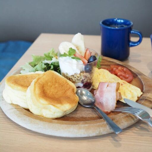 【みなとみらいカフェ】中がぷるふわ!口に入れた瞬間からとろけるパンケーキ