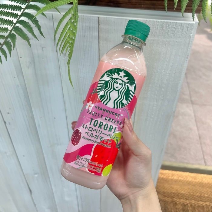 スターバックスのFRUITY CHEERS™ TORORI③