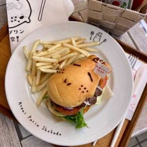 ドライブイン熱海プリン食堂が大変身!新メニューから推し3品を実食レポ!