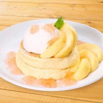 高倉町珈琲の桃スイーツフェア開催♡旬の桃を味わう限定パンケーキ＆デザート
