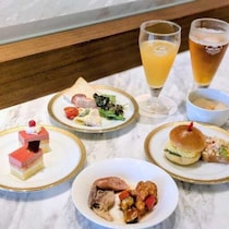 グランドニッコー東京 台場のエグゼクティブラウンジを満喫♡スイーツ&オードブルもあり