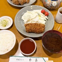 神戸初の老舗とんかつ店「とんかつ武蔵」でいただく絶品！”とんかつ”と”ゑび椎茸かつ”