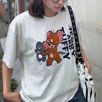 AS KNOW AS plus×トムとジェリーの新作Tシャツ登場！キーホルダー付きの注目アイテム