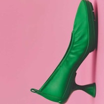 CAMPERの新ヒールモデル誕生！女性らしさと快適さを叶える「Right Left」