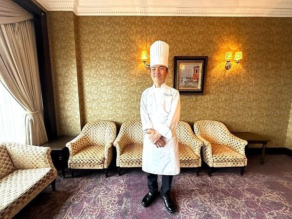 リーガロイヤルホテル大阪の「レストラン シャンボール」です。