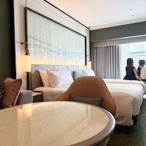 屋内プールを完備！「リーガロイヤルホテル大阪 ヴィニェット コレクション」で夏休み旅行♪
