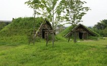 気分は縄文人！4000年前にタイムスリップできる「縄文の森広場」に親子でハマる！【宮城県】