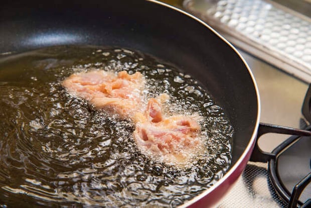 2階から熱々の油を捨てたの!? 怒りよりも恐怖...我が家の上の階に住む「マンションの危険人物の正体」＜前編＞