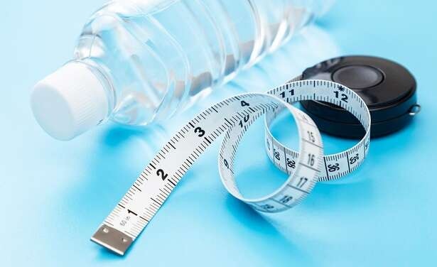 【ダイエットのウソ・ホント】水を飲めば痩せるのか。パーソナルトレーナー・片倉岳人さんが解説