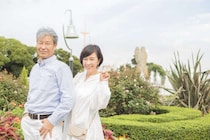 「年末年始は帰ってこなくていいぞ」不仲の父が帰省を拒否。落ち込む私を励ます妻の「計画」＜前編＞