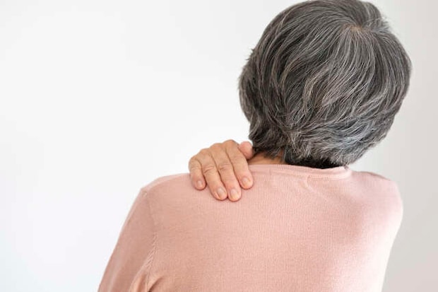 「いつの間にか骨折」で注意すべき3つのサイン。専門医が教えるリスクと対策を紹介