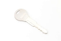 緊急用に渡した合鍵で「無断侵入する義母」！ ゾッ...帰宅した私が目にした「衝撃の光景」＜前編＞