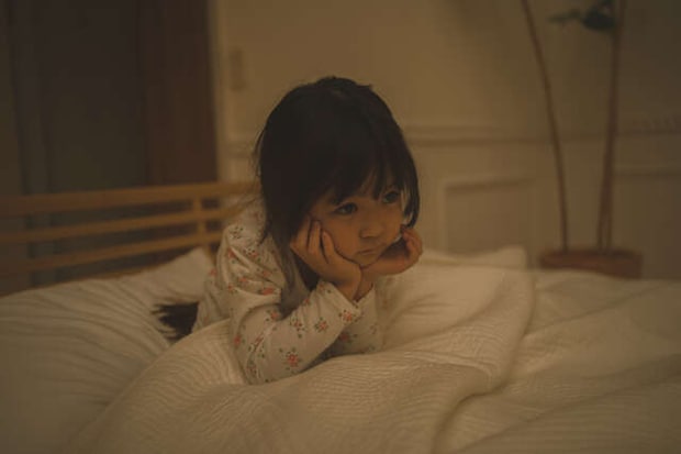 4月から小学生の娘が「早寝早起き」できないのはなぜ？ 家庭内の「意外な落とし穴」とは＜前編＞