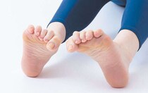 【数分でできる坐骨神経痛対策】足の奥の筋肉を活性化！足のアーチが崩れるのを防ぐ