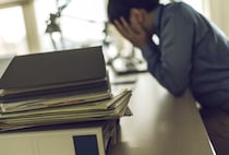 パニック発作を起こした息子に「僕も同じことがあった」と夫。送られてきたメールで知った重圧＜前編＞