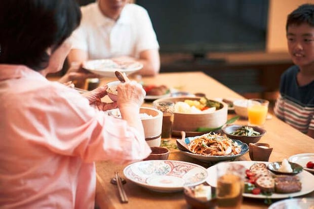 64歳の私「孫育て」限界です...。 娘夫婦を支え続けて7年。母親を卒業したいと思った日<前編>