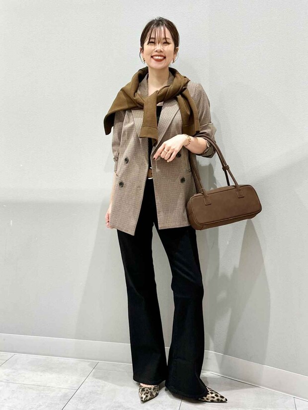 『ブラウン・グレー』どっちも欲しい！【GU】40・50代の高見え！「優秀ジャケット」