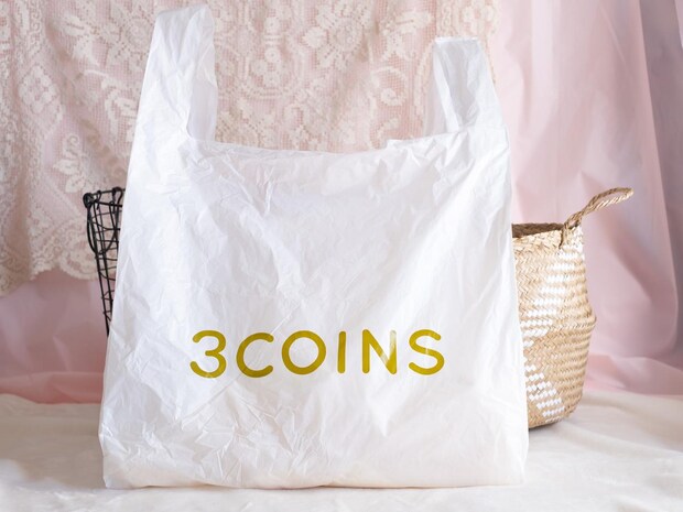 普通の“黒ゴム”使っている人へ！【3COINS】330円で即おしゃれ！「激かわヘアアクセ」