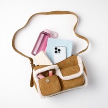 秋冬コーデに合いそうな「激かわバッグ」→【GU】に売ってた、、！（歓喜）