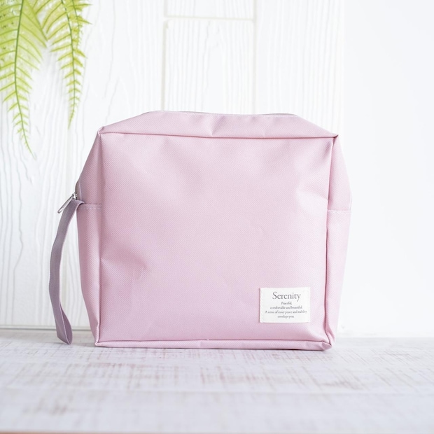 【セリアのピンク色】が可愛いーーーッ♡ 棚にあったら即カゴIN！「110円ポーチ」