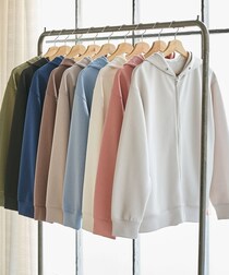 “カジュアルすぎ”が苦手でもOK！【ハニーズ】きれいめに羽織れる！「大人っぽパーカー」