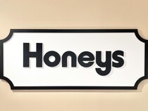 ロンTより断然こっち！【ハニーズ】大人の上品見え♡「褒められブラウス」