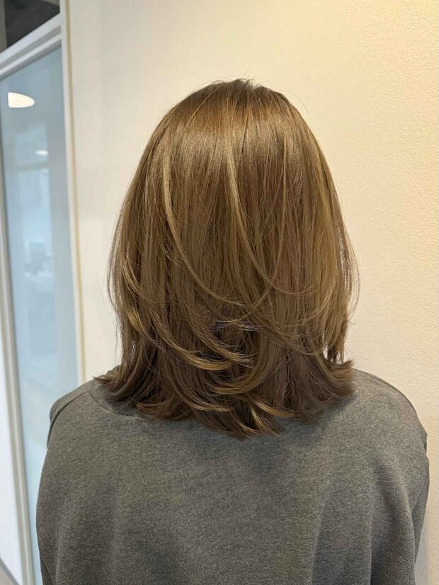 結んでも下ろしてもイケる♡【40・50代ママ】に激推し！「長めレイヤー」