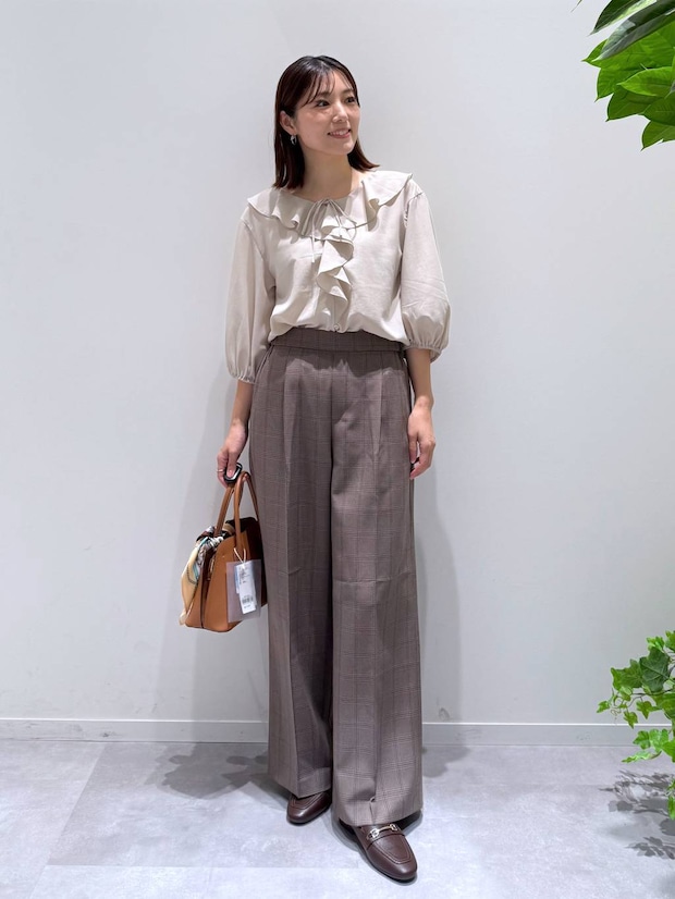 『ワイドパンツ苦手』な人へ！【グローバルワーク】40代店員さんはこう穿く！「大人コーデ」