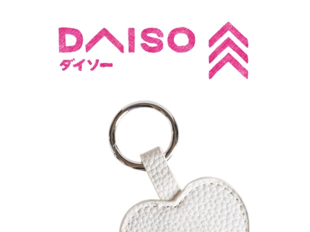 サッと鞄につけるだけ！【ダイソー】見た目も可愛い♡「便利アイテム」