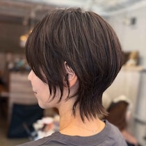 5年以上同じ髪型 → 卒業！【50代】のイメチェンは「プチウルフ」一択かも♡