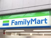 ポップなパケが可愛いーーッ♡【ファミマ】思わず手が伸びちゃう！「新作スイーツ・アイス」