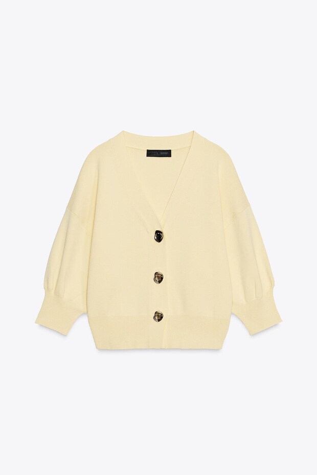 【ZARAのイエロー】が可愛い！ 40・50代に似合う♡「着映えカーディガン」