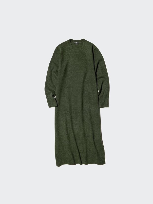 【ユニクロのダークグリーン】がおしゃれ！ 40・50代コーデの差し色に♡「おすすめアイテム」