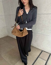 「何着ればいいか分からん！」→【ユニクロ】へ！ マニア絶賛♡「万能カーデ」