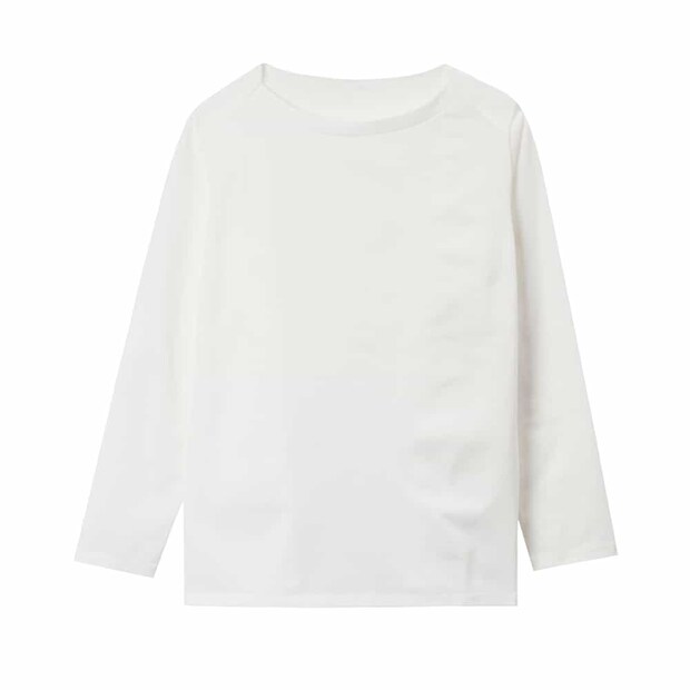 大人が頼れる「シンプルトップス」→【ワークマン】に980円で売ってた！