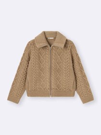 パーカーよりジャケットより“この1枚”！【GU】大人のおしゃ見え！「ニットブルゾン」