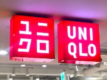 大人の差し色に“この色”！【ユニクロ】地味見え回避！「赤色アイテム」