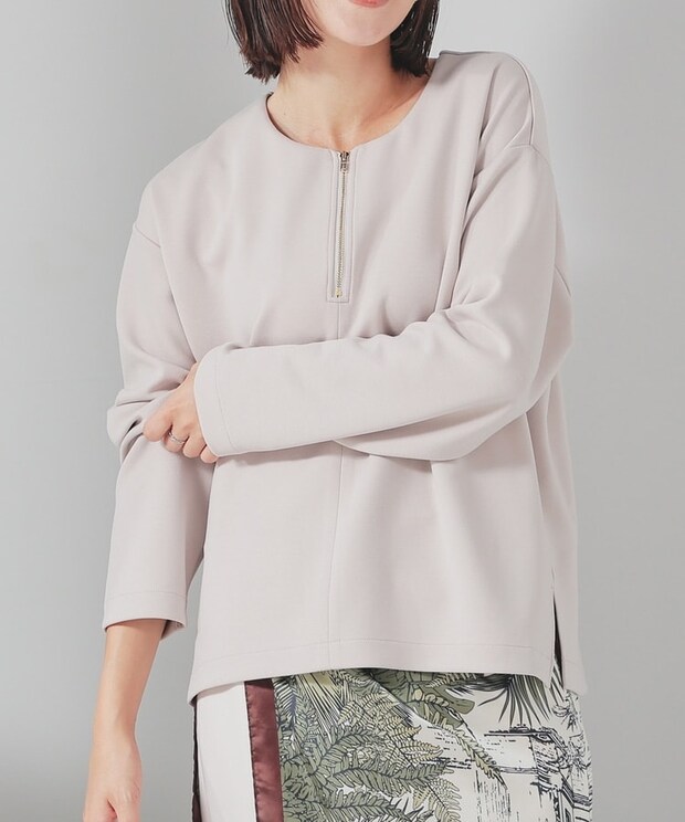 黒よりこなれる「グレージュ」！【ハニーズ】40・50代に似合う♡「優秀トップス」