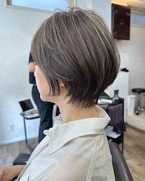 【40・50代】短いのに女っぽい♡ シルエットがかんわいぃ「丸みショートボブ」って？